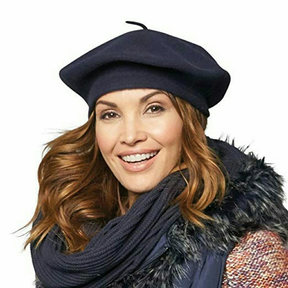 Black Wool Beret - Picture 1 of 3